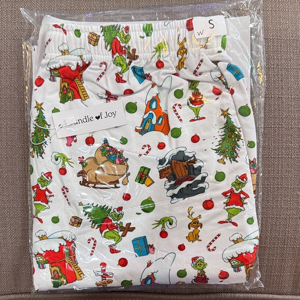 Bundle of Joy Bamboo joggers - The Grinch Women’s Christmas Joggers - BRAND NEW